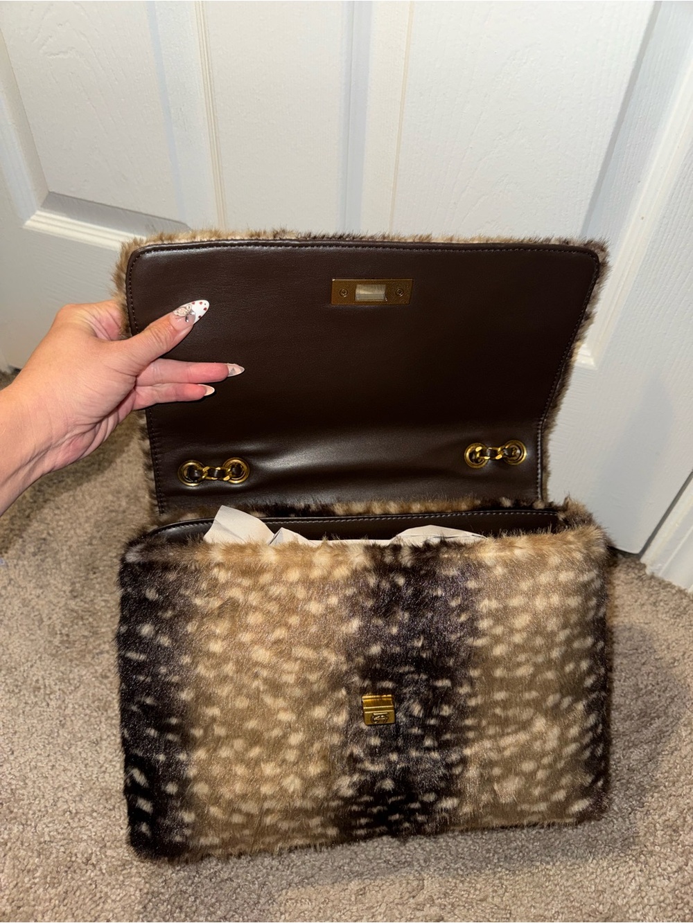 Steve Madden Deer Print Faux Fur Shoulder Bag New with Tags - Picture 12 of 15